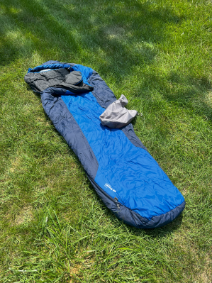 Sleeping Bag: Mountain Hardware 20 degree